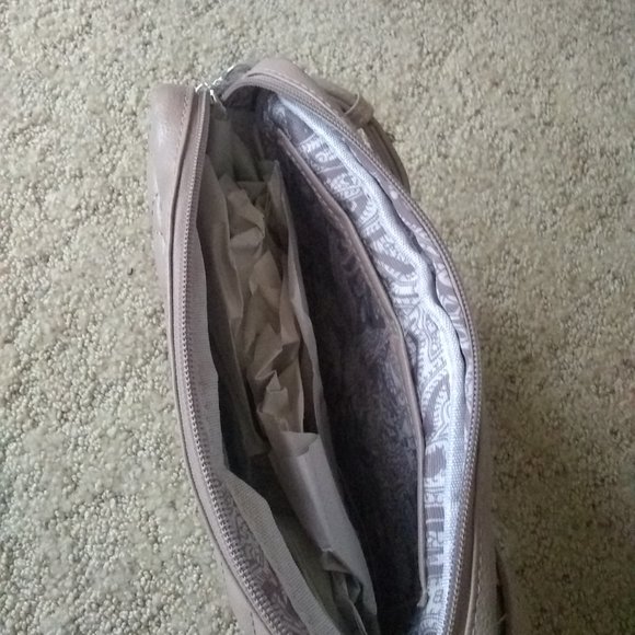 Bella Russo Small Purse - Picture 6 of 9